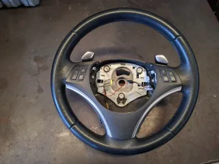 Volante BMW E90-E92 con levas