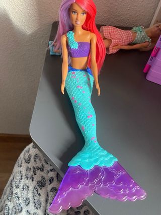 Conjunto Barbie: Cafetería y Muñecas