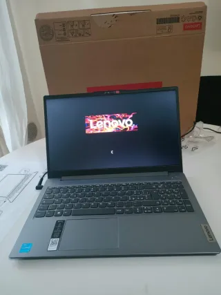 Lenovo IdeaPad Slim 3 PC