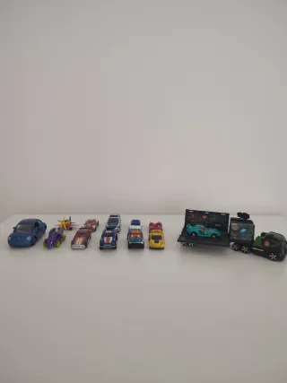 Lote de coches de juguete