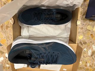 ASICS GEL-CONTEND 7 Talla 44.5 Nuevas