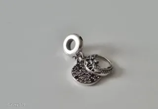 Pandora Piuma Pavè Charm Viola Argento