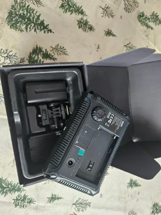 Luz de grabación para cámara ESDD