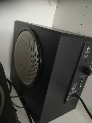 Logitech X-230 Sistema de Altavoces 2.1 PC