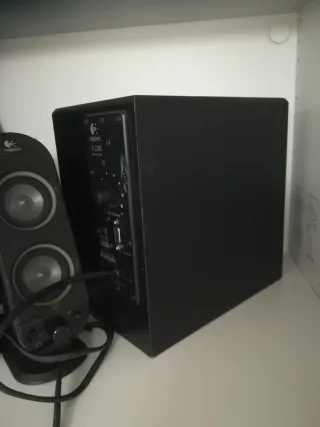 Logitech X-230 Sistema de Altavoces 2.1 PC