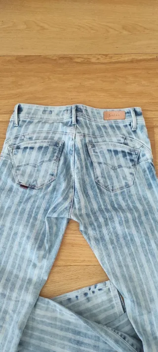 Pantalón vaquero Salsa Jeans a rayas