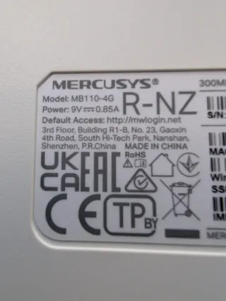 Router WiFi Mercusys MB110-4G con ranura Micro SD