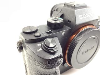 camara digital evil sony alpha a7s ii (ilce-7sm2)