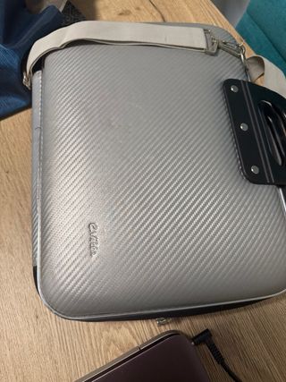 Falla alguna tecla pero el táctil perfecto pantall