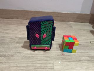 Armario Juguete y Cubo Mágico