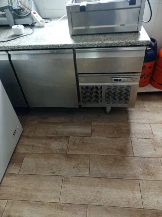 Frente de frío cocina acero inoxidable