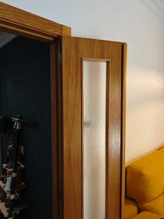 Puerta Roble Maciza 72.5 cm y doble.