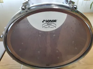 ** Tom 14" Sonor Signature**