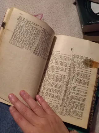 Diccionario de Latín y Griego Clásico