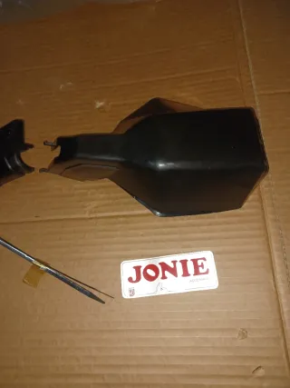 Paramanos Jonie negros motos clásicas