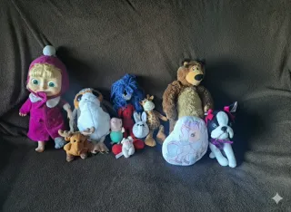 Lote de 12 peluches variados