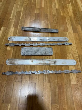 Lote insignias tractores Ebro, Barreiros, Pasquali