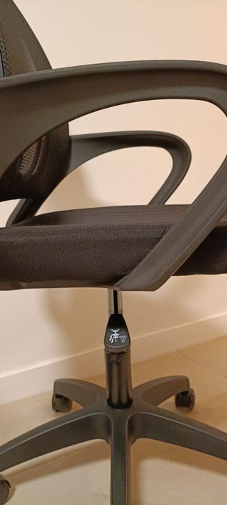Silla de Oficina Ergonómica Negra