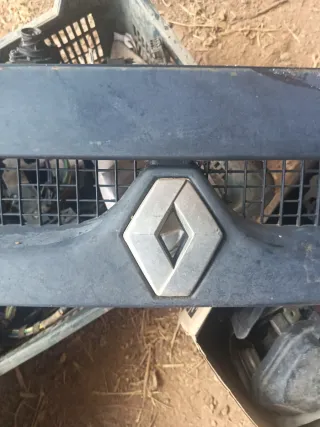 Calandra Renault Express