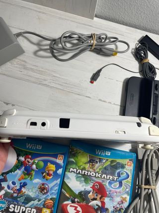 Nintendo Wii U con 2 giochi