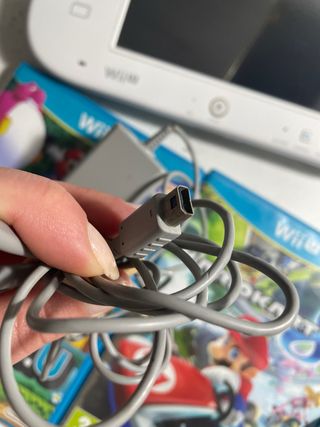 Nintendo Wii U con 2 giochi