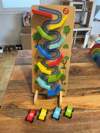 2 Juguetes de Madera: Árbol Calendario y Pista Coc