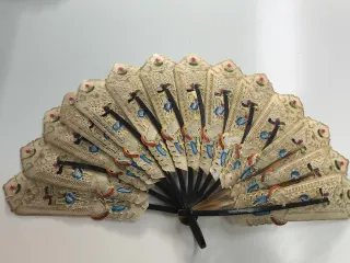 Abanico Wayang tradicional indonesio