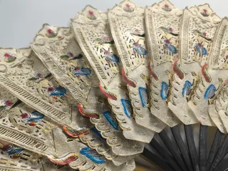 Abanico Wayang tradicional indonesio