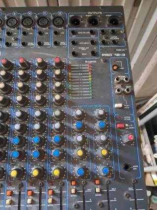 Mesa de mezclas Studimaster Diamond