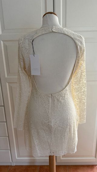 Vestido encaje beige