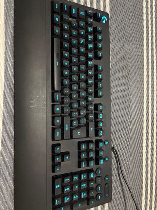 Pacchetto Gaming Razer: Tastiera, Mouse e Tappetino