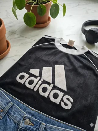 Camiseta Adidas Oversize XL Negra y Blanca