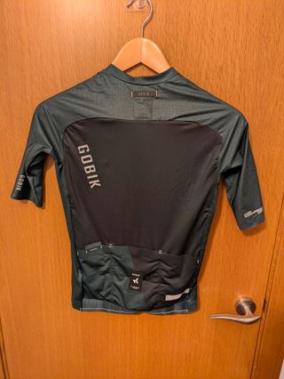 NUEVOS Lote dos maillots GOBIK (Infinity/CX Solid)