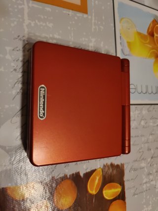 Nintendo Game Boy Advance SP Roja