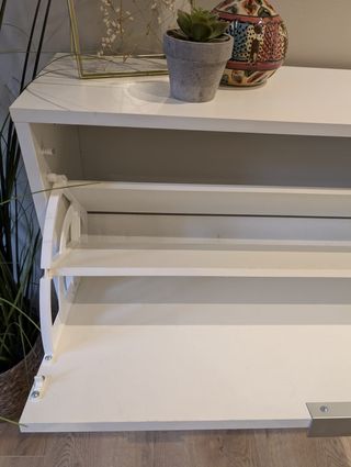 Zapatero blanco moderno