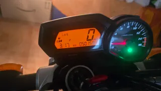 Yamaha FZ6 S2 Negra con Maletas Givi