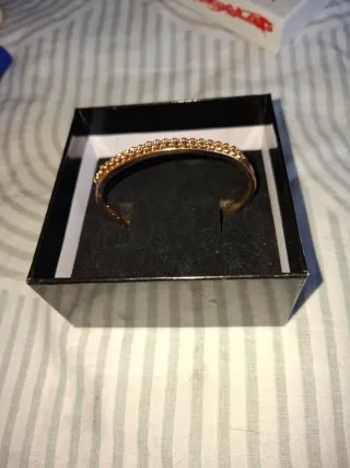 Pulsera rígida eslabones dorada