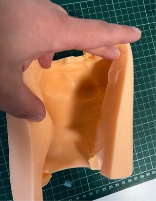 Molde de silicona para vela – cuerpo femenino 14