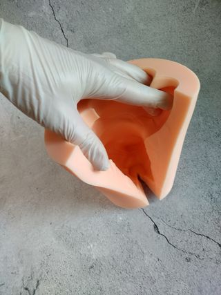 Molde de silicona para vela – cuerpo femenino 14