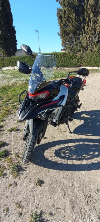 Benelli TRK 702 X Adventure Moto