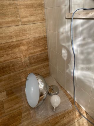 Lámpara de techo regulable metalizada