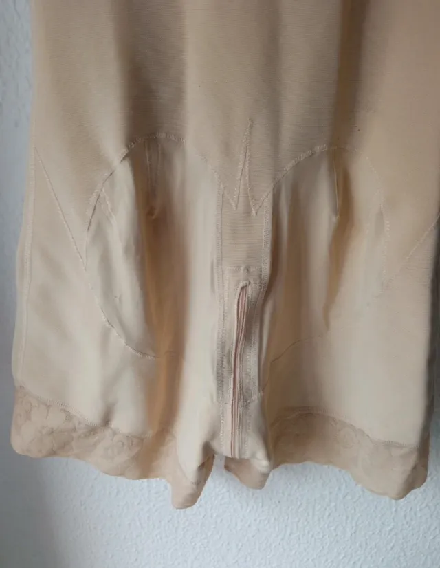 Faja body moldeador beige talla L sin estrenar