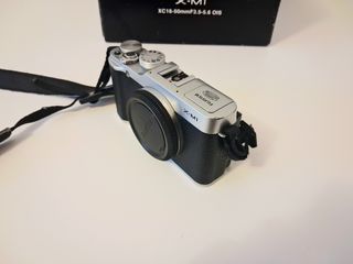 Cámara Fujifilm X-M1 (Cuerpo)