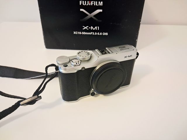 Cámara Fujifilm X-M1 (Cuerpo)