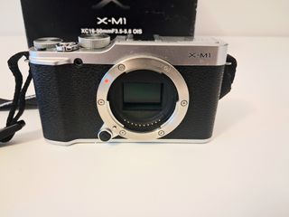Cámara Fujifilm X-M1 (Cuerpo)