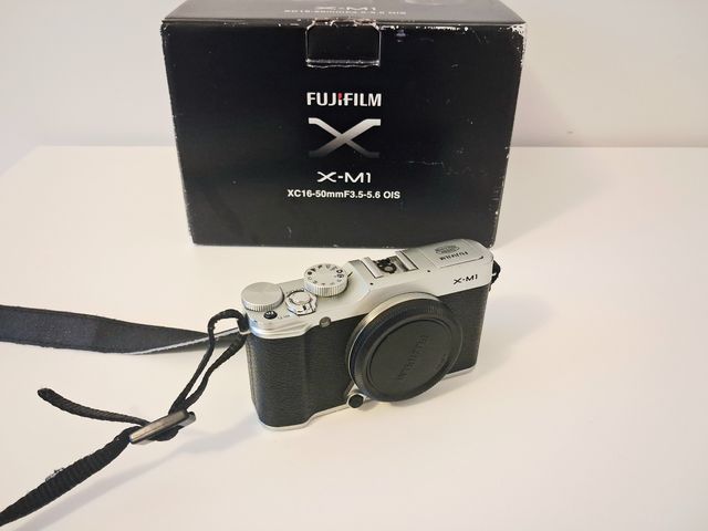 Cámara Fujifilm X-M1 (Cuerpo)