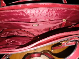 Borsa a tracolla rossa 32x28x12 cm