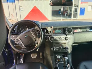 Land Rover Discovery 2012