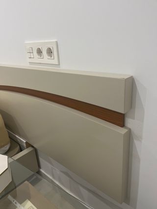 Cabecero madera maciza moderno