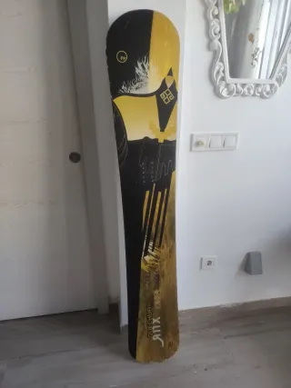 Tabla Snowboard Quechua con fijaciones Rossignol